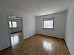 Esszimmer mit Zugang zum Schlafzimmer