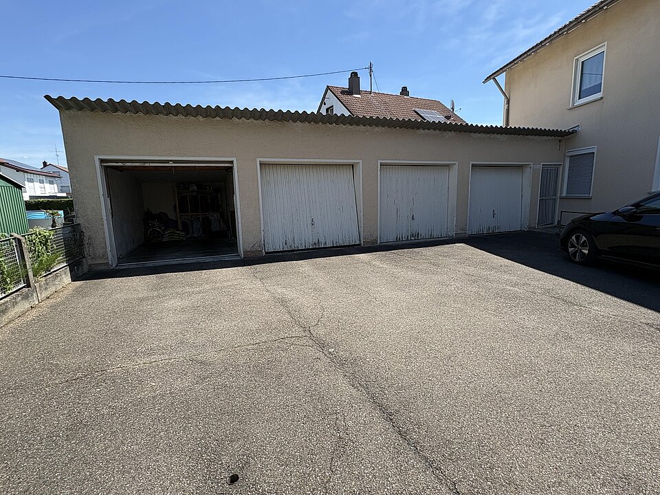 Garagen / Hof