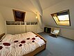 Schlafzimmer DG