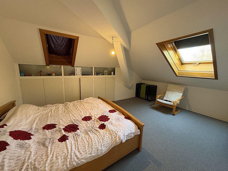 Schlafzimmer DG