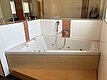 Whirlpool im Tageslichtbad