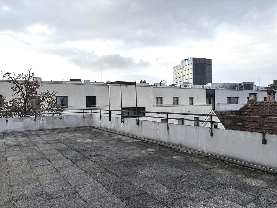 Große Dachterrasse