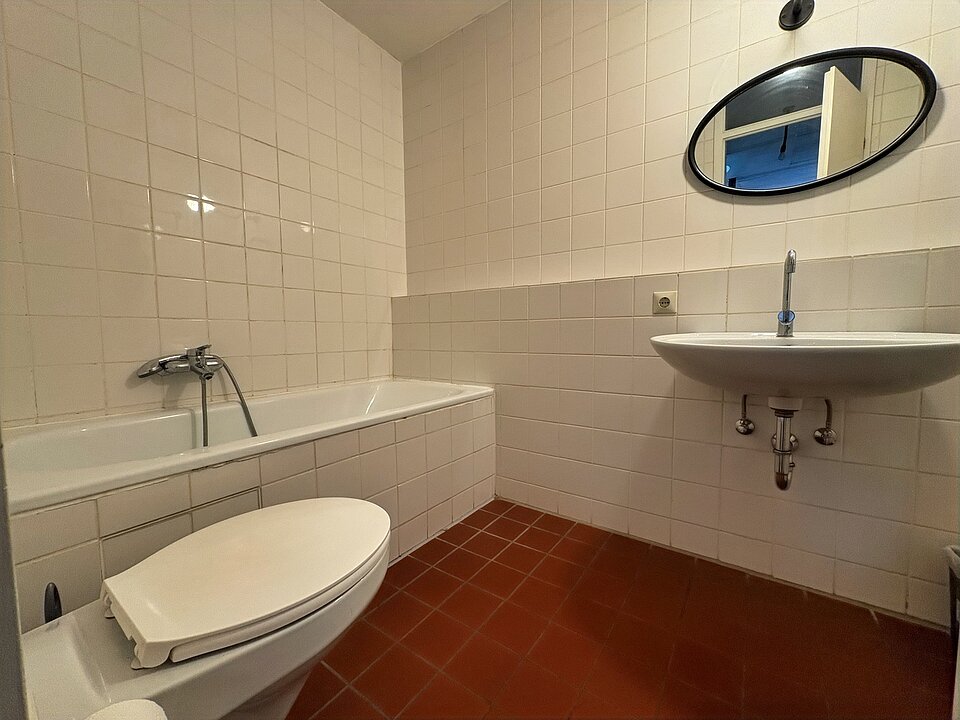 Bad mit Wanne
