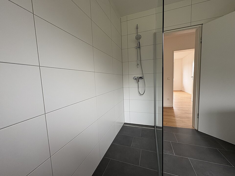 Dusche im Bad