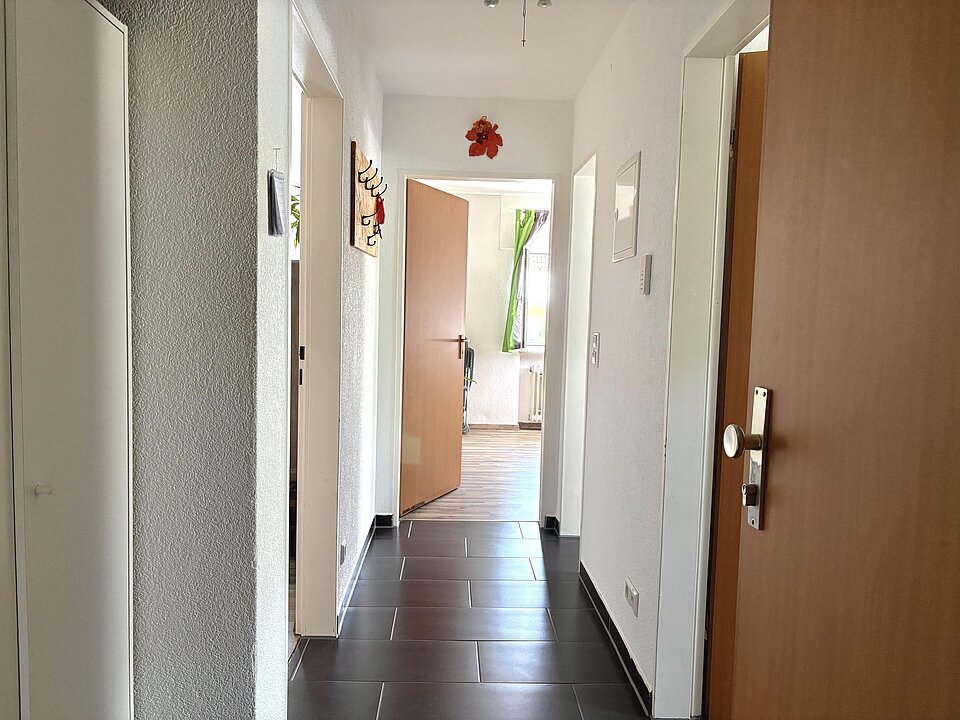 Flur DG-Wohnung rechts